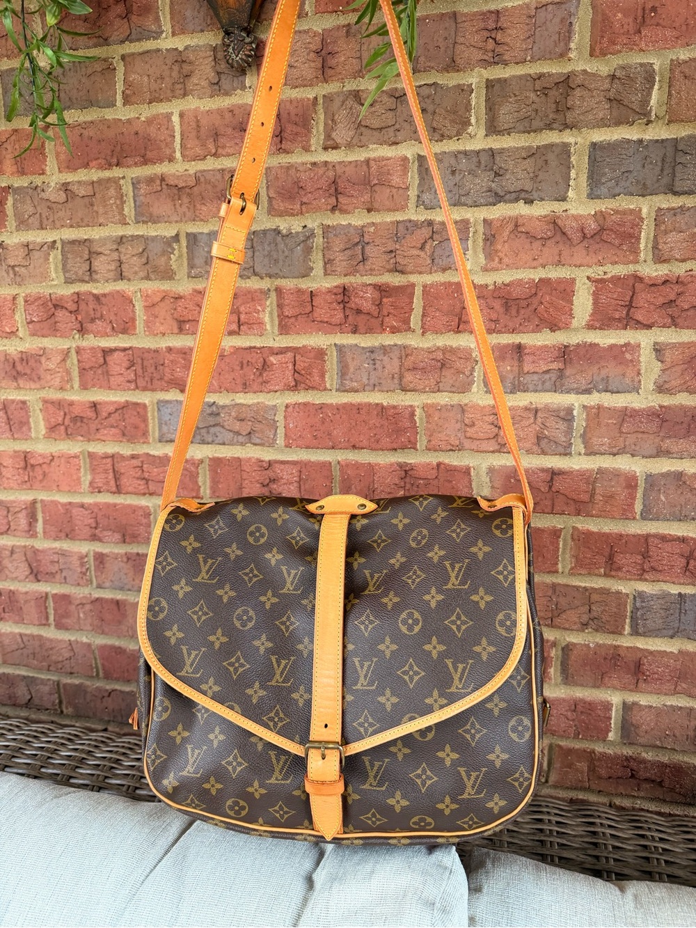 Louis Vuitton Monogram Canvas SAUMER 35 Messenger Bag SUPER NICE! Clean! - Picture 9 of 16